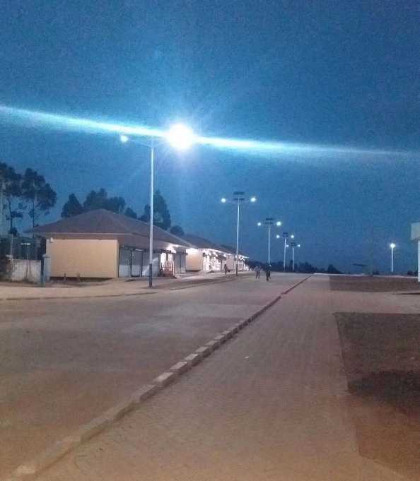 应城市非洲科特迪瓦太阳能路灯工程